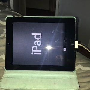 Apple iPad 2 16GB + case
